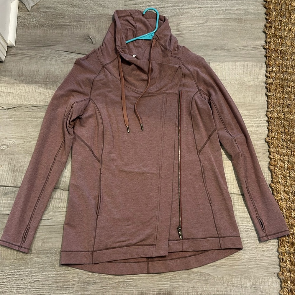 LULULEMON ALIGN JACKET